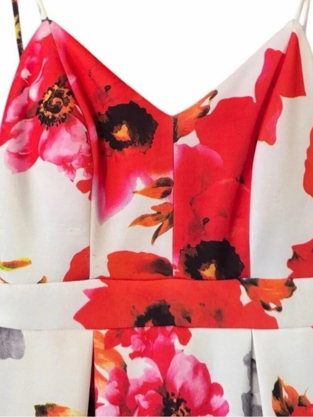 B. Smart Red and White Floral Spaghetti-Strap Maxi Dress